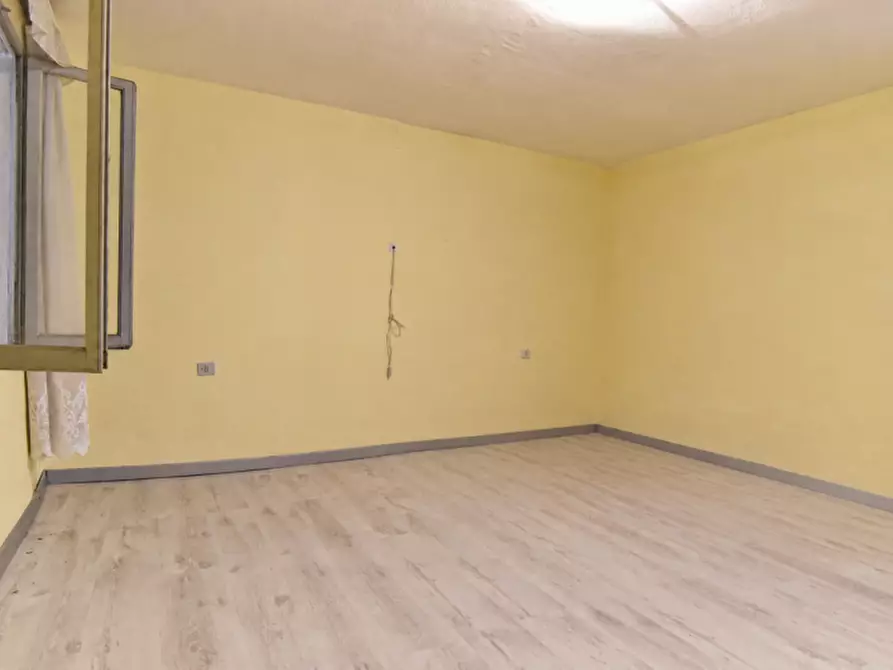 Immagine 29 di Rustico / casale in vendita  a Borso Del Grappa