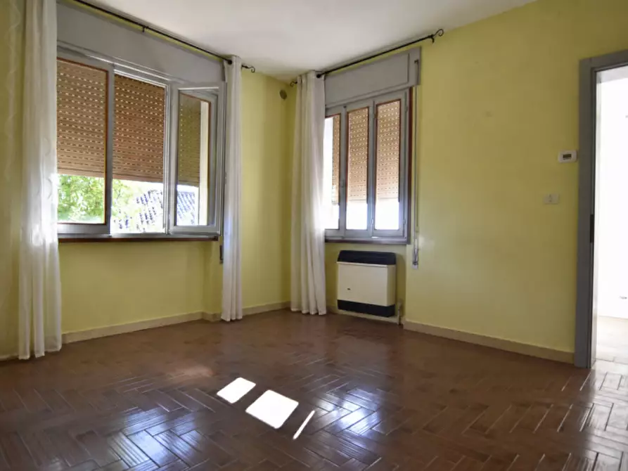 Immagine 43 di Rustico / casale in vendita  a Borso Del Grappa