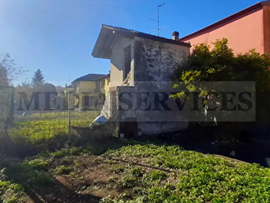 Immagine 25 di Villetta a schiera in vendita  in via Guglielmo Marconi n° 8 a Garlasco