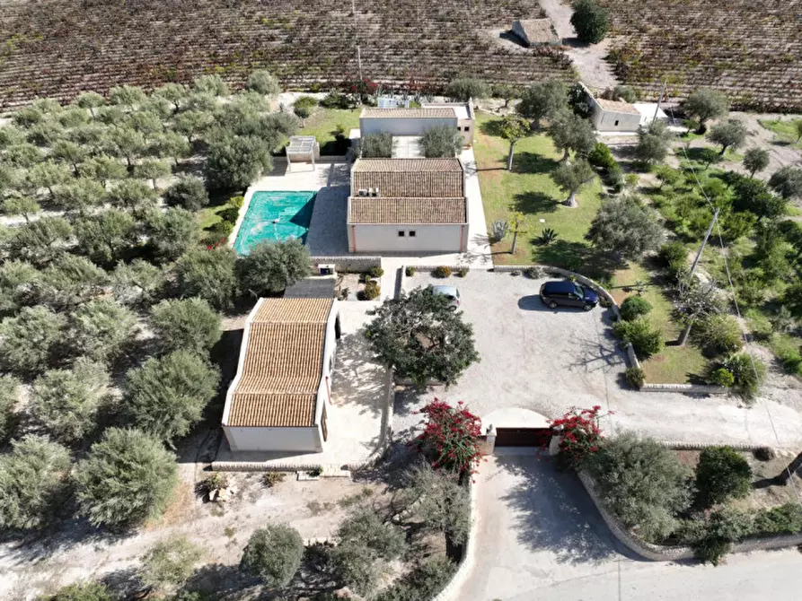 Immagine 2 di Villa in vendita  in Contrada Bonivini a Noto