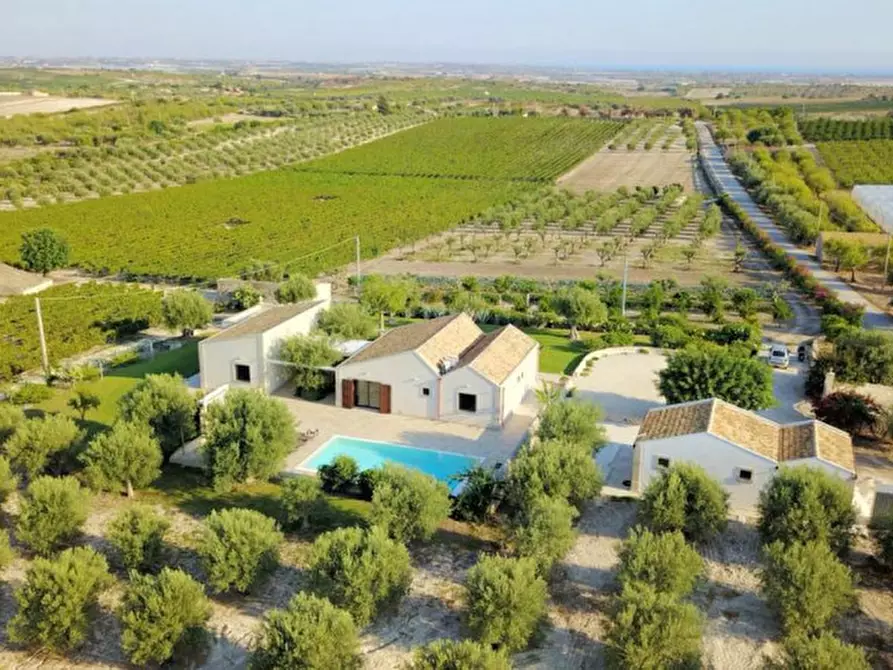 Immagine 6 di Villa in vendita  in Contrada Bonivini a Noto