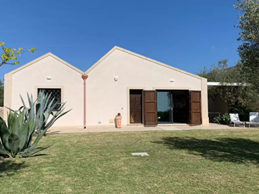 Immagine 30 di Villa in vendita  in Contrada Bonivini a Noto