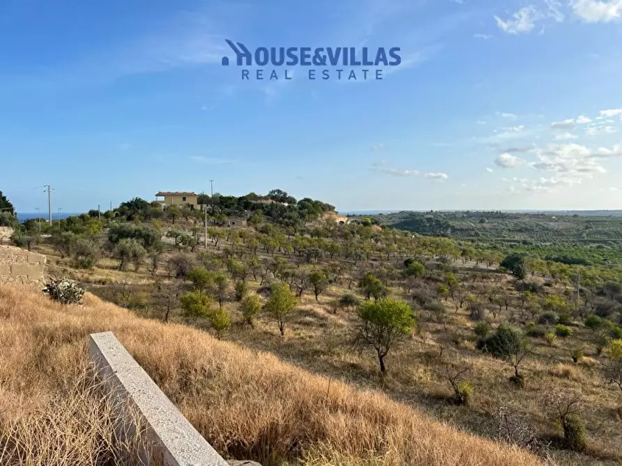 Immagine 2 di Terreno in vendita  in via dogali e saati a Noto