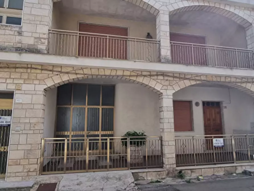 Immagine 1 di Appartamento in vendita  in via Raffaele Pascali a Vernole