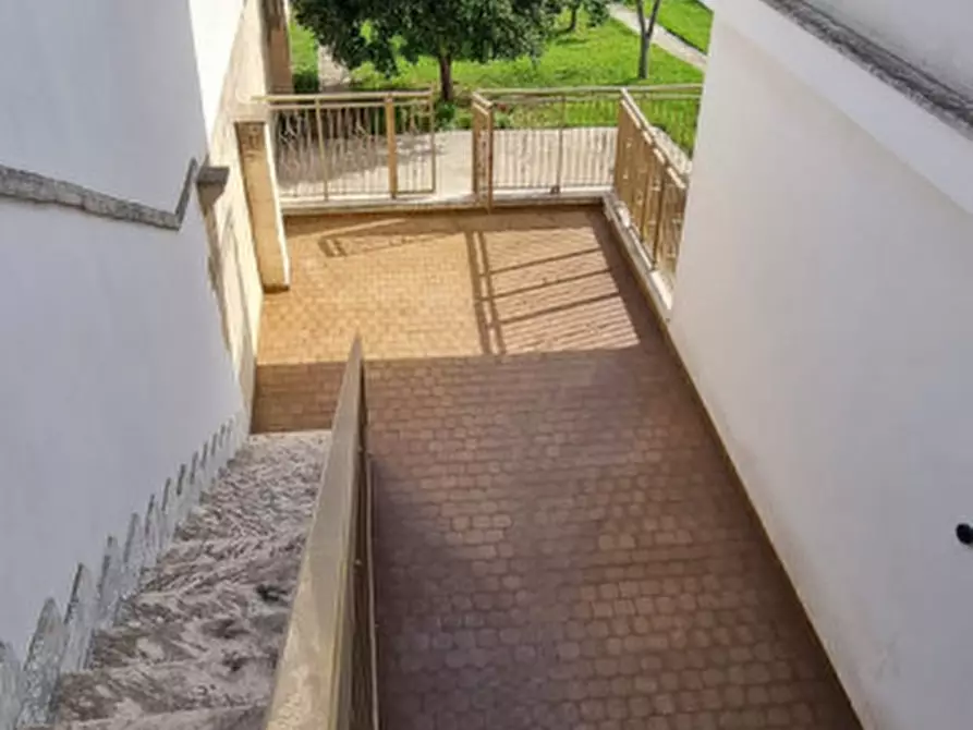 Immagine 7 di Appartamento in vendita  in via Raffaele Pascali a Vernole