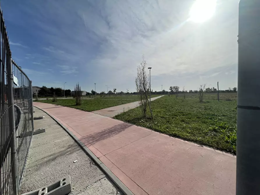 Immagine 8 di Terreno in vendita  in via monte rua a Padova