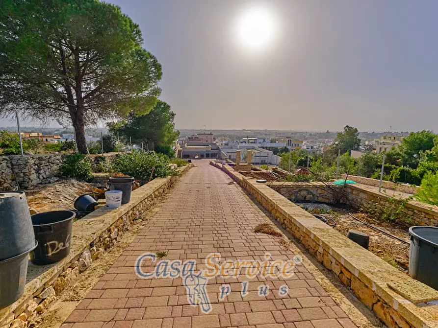 Immagine 7 di Villa in vendita  in Via La Guardia a Sannicola