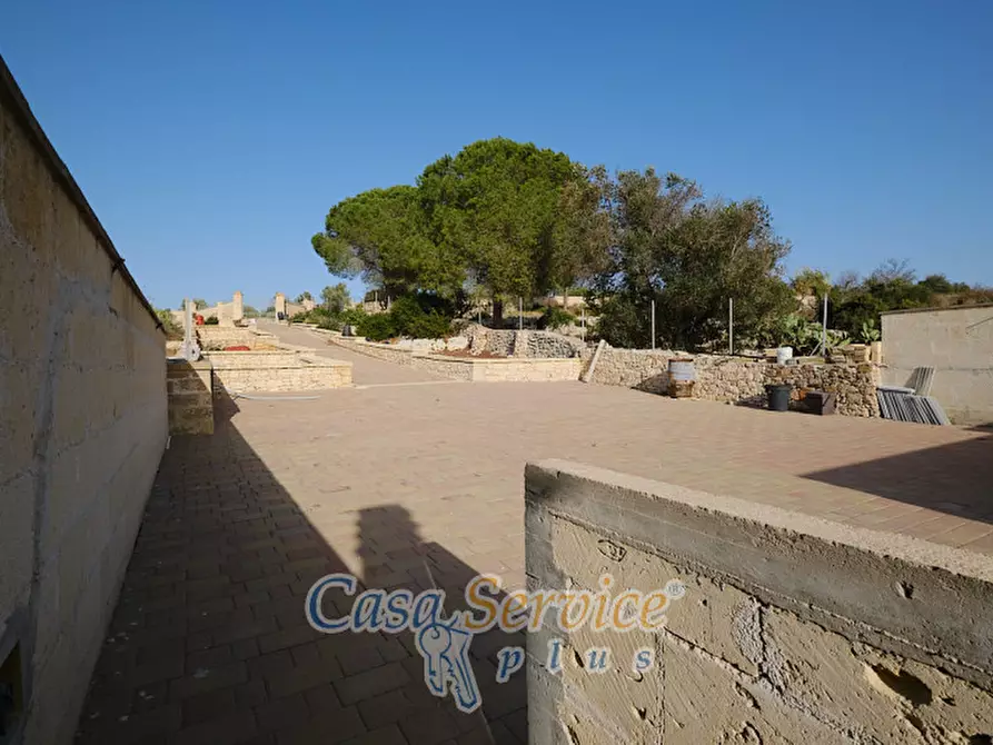 Immagine 13 di Villa in vendita  in Via La Guardia a Sannicola