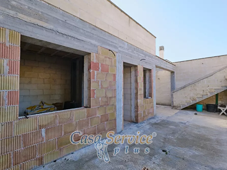 Immagine 18 di Villa in vendita  in Via La Guardia a Sannicola