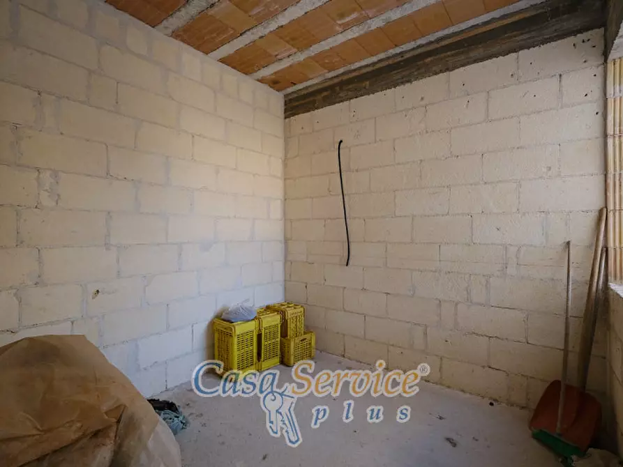 Immagine 37 di Villa in vendita  in Via La Guardia a Sannicola