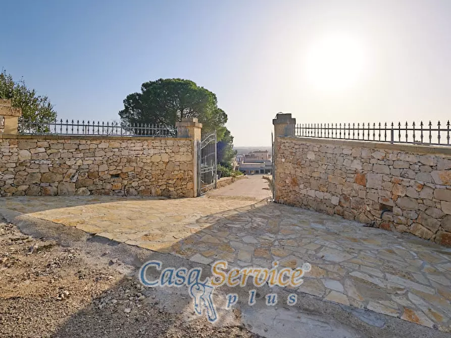 Immagine 48 di Villa in vendita  in Via La Guardia a Sannicola