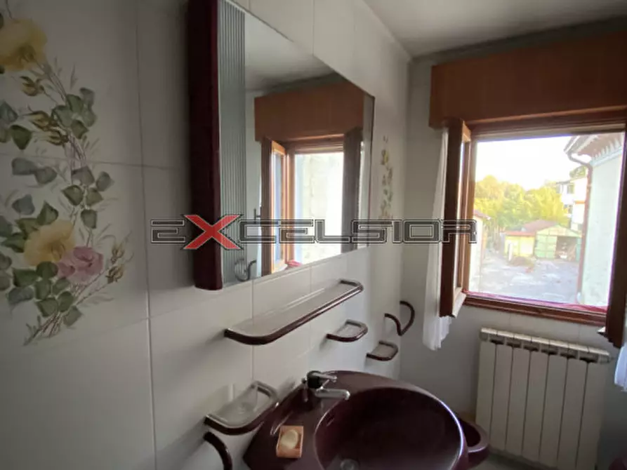 Immagine 9 di Appartamento in vendita  in Via G. Matteotti n.20 bis a Cavarzere