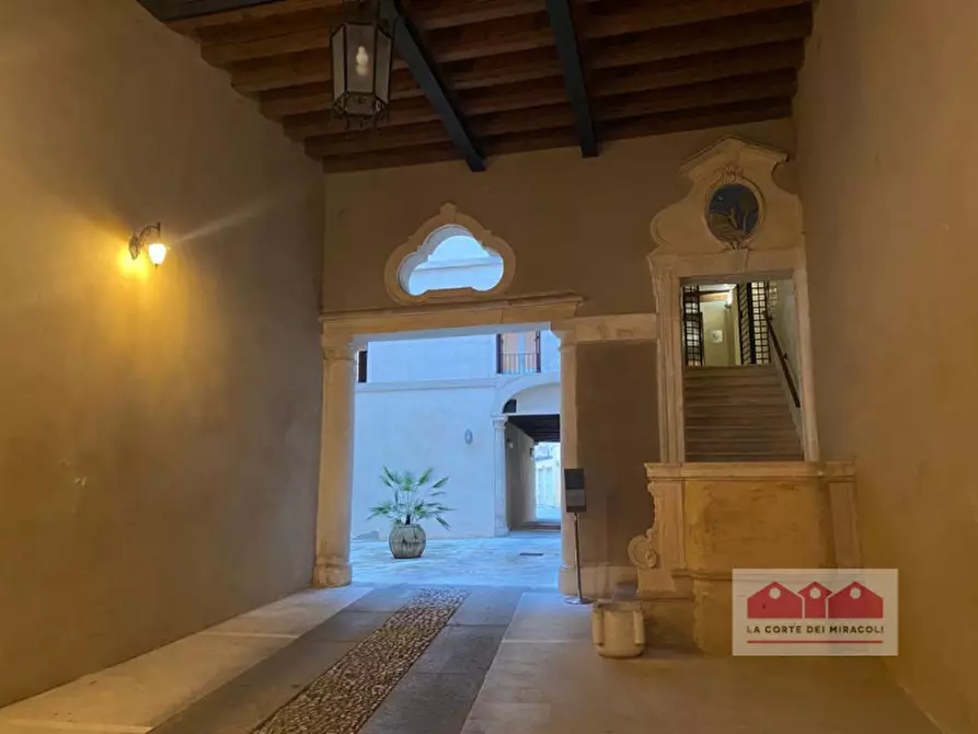 Immagine 9 di Appartamento in vendita  in Contrà Garibaldi a Vicenza