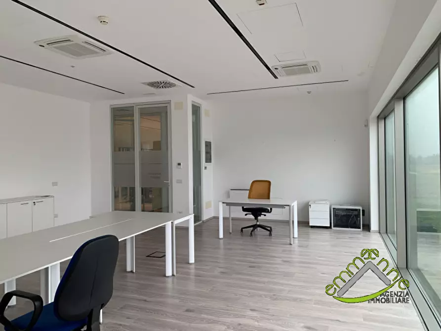 Immagine 2 di Ufficio in affitto  a Camponogara