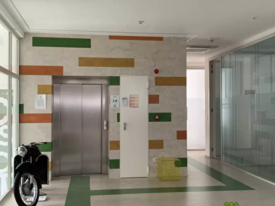 Immagine 13 di Ufficio in affitto  a Camponogara