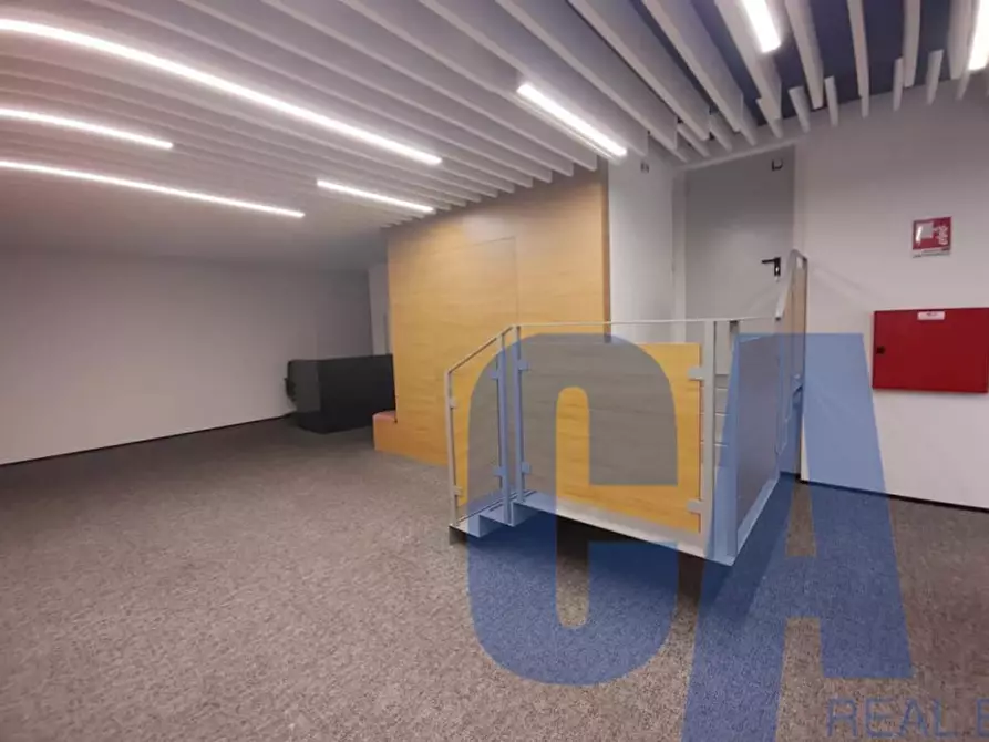 Immagine 5 di Palazzo in affitto  in VIA COPERNICO a Milano