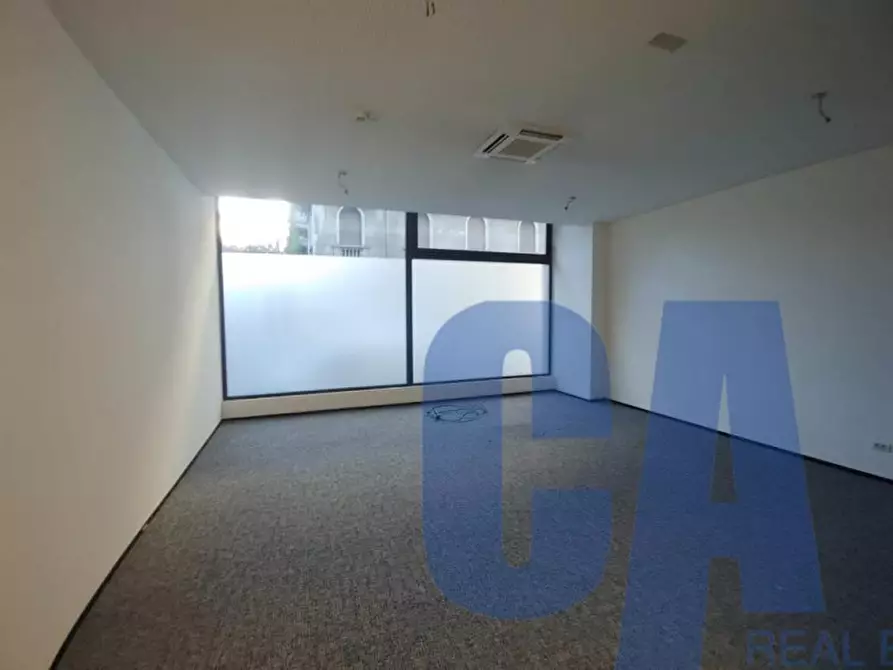 Immagine 6 di Palazzo in affitto  in VIA COPERNICO a Milano