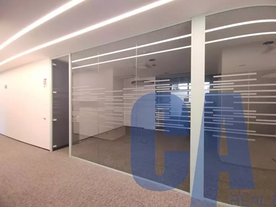 Immagine 10 di Palazzo in affitto  in VIA COPERNICO a Milano