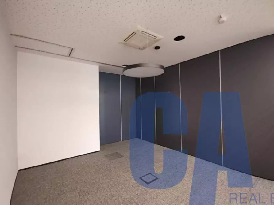 Immagine 16 di Palazzo in affitto  in VIA COPERNICO a Milano