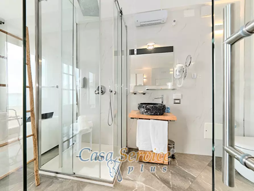 Immagine 7 di Hotel in vendita  in Via Garibaldi a Porto Cesareo