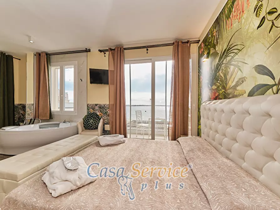 Immagine 14 di Hotel in vendita  in Via Garibaldi a Porto Cesareo