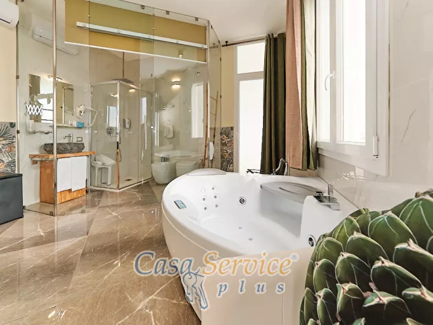 Immagine 17 di Hotel in vendita  in Via Garibaldi a Porto Cesareo