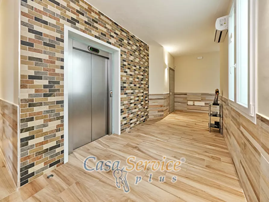 Immagine 40 di Hotel in vendita  in Via Garibaldi a Porto Cesareo