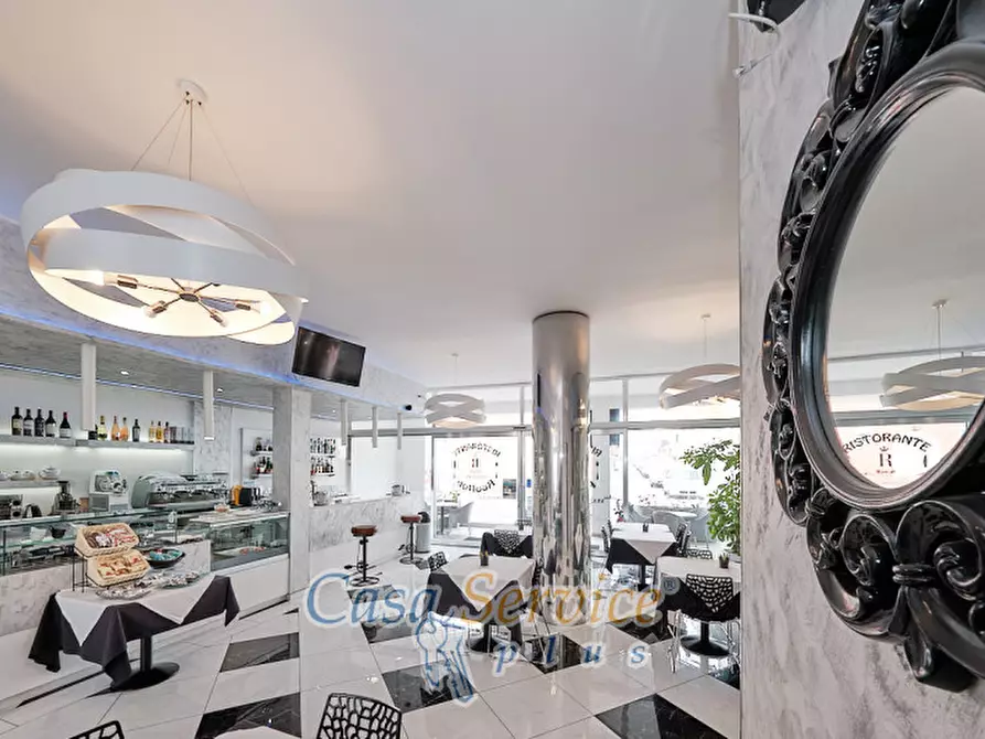 Immagine 89 di Hotel in vendita  in Via Garibaldi a Porto Cesareo