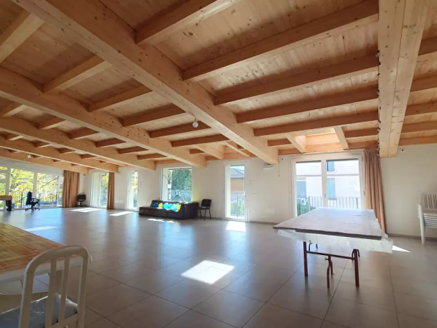 Immagine 3 di Negozio in affitto  in VIA CAVOUR a Cavezzo