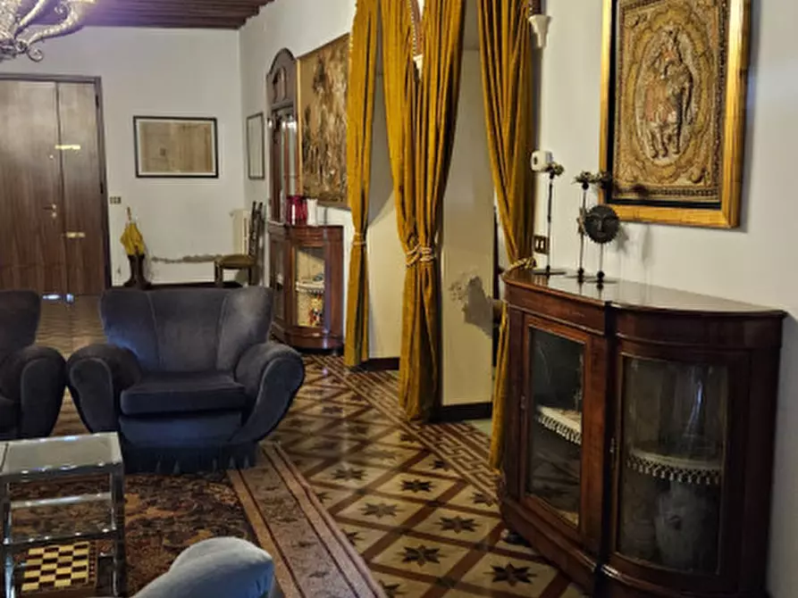 Immagine 10 di Appartamento in vendita  in Via C. B Cavour n. 79 Este a Este