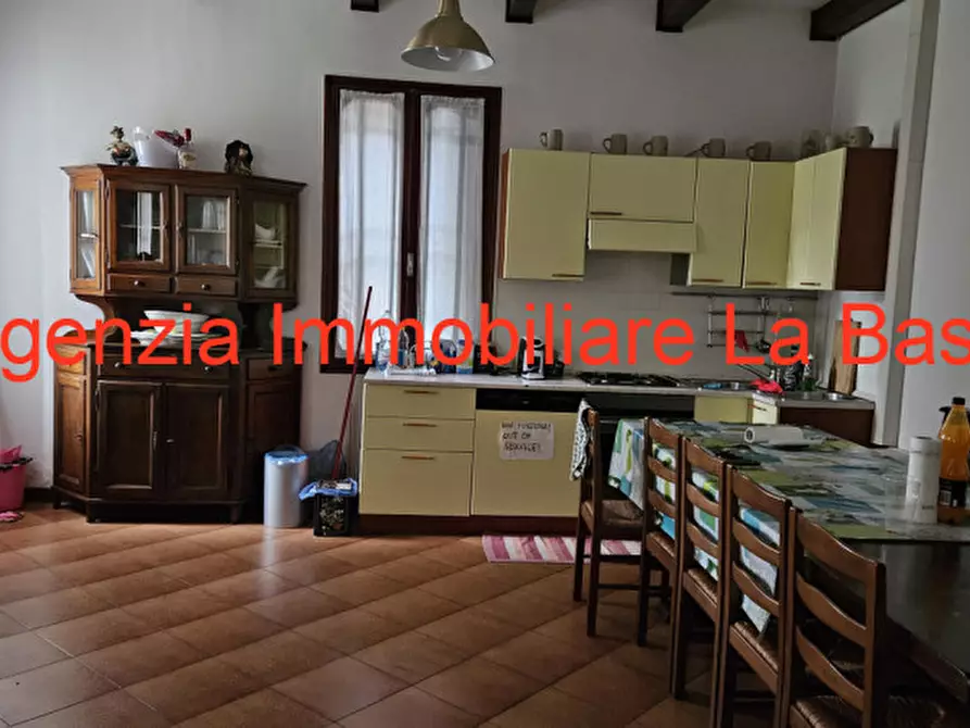 Immagine 13 di Appartamento in vendita  in Via C. B Cavour n. 79 Este a Este