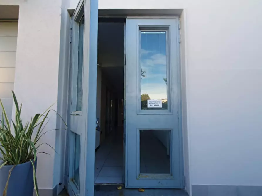 Immagine 11 di Ufficio in affitto  in VIA CAVOUR a Cavezzo