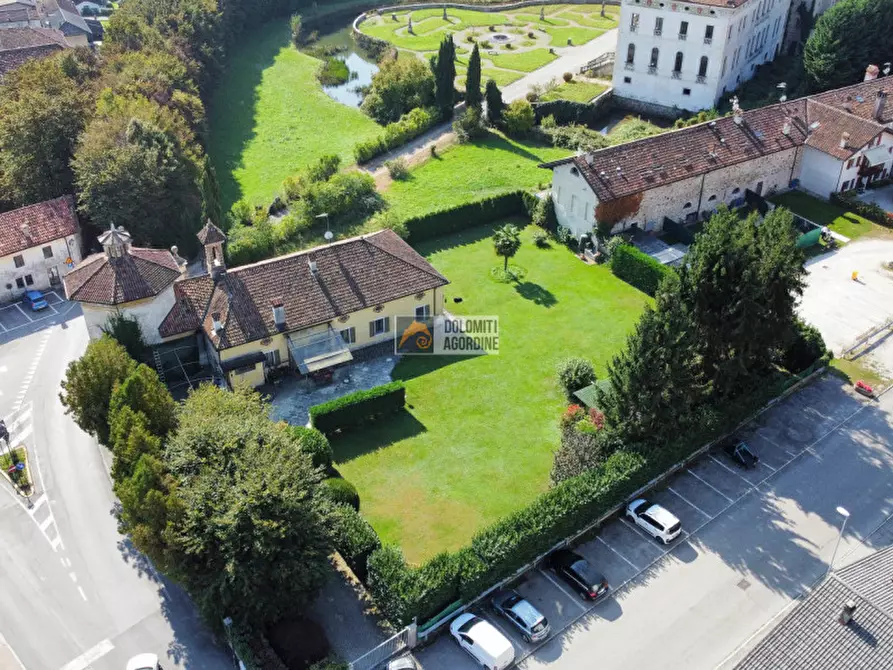 Immagine 1 di Villa in vendita  in Via Trento a Pedavena