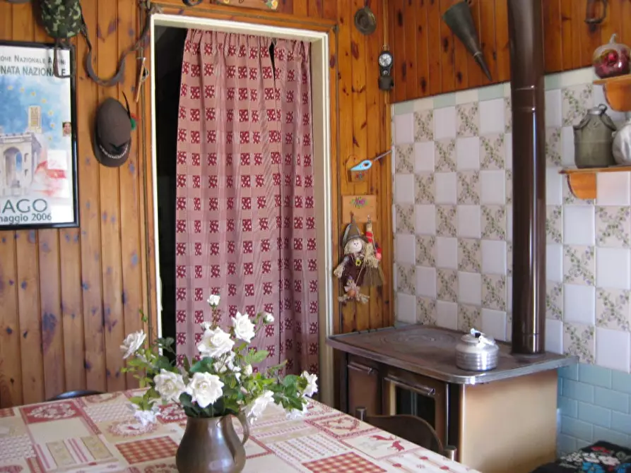 Immagine 1 di Casa quadrifamiliare in vendita  in VIA DOSSO a Roana