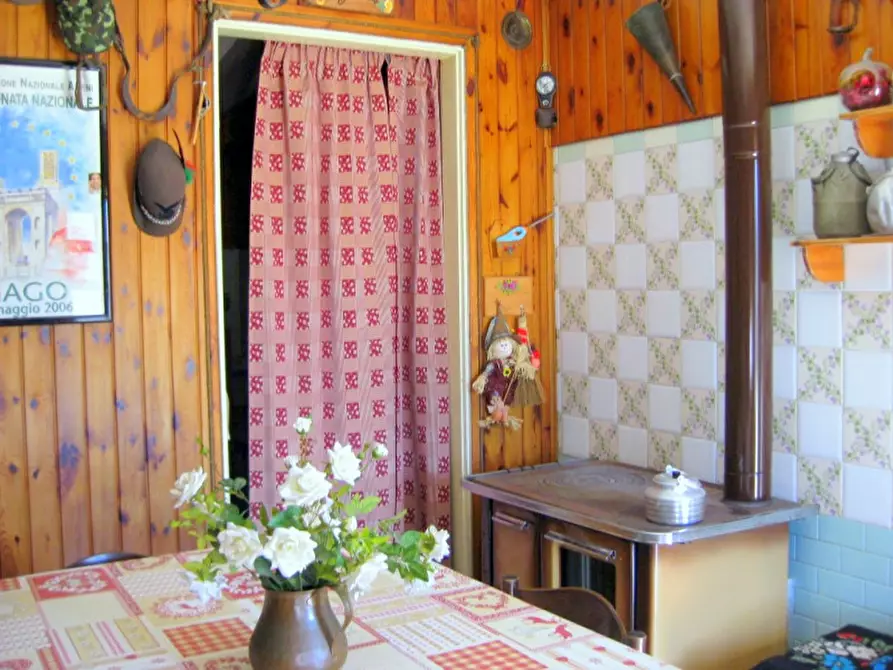 Immagine 2 di Villetta a schiera in vendita  in VIA DOSSO a Roana