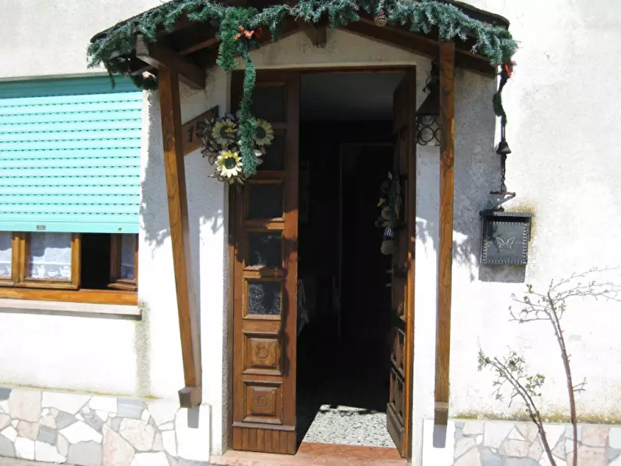 Immagine 13 di Villetta a schiera in vendita  in VIA DOSSO a Roana