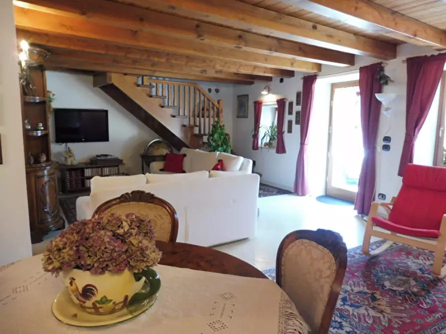 Immagine 17 di Rustico / casale in vendita  in CONTRADA GONZONI a Cerro Veronese