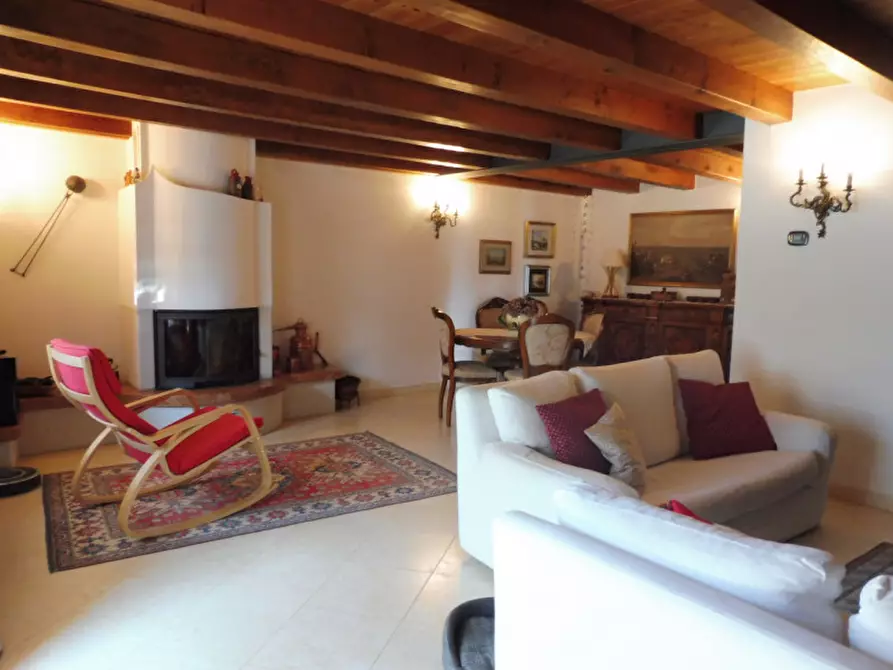 Immagine 19 di Rustico / casale in vendita  in CONTRADA GONZONI a Cerro Veronese