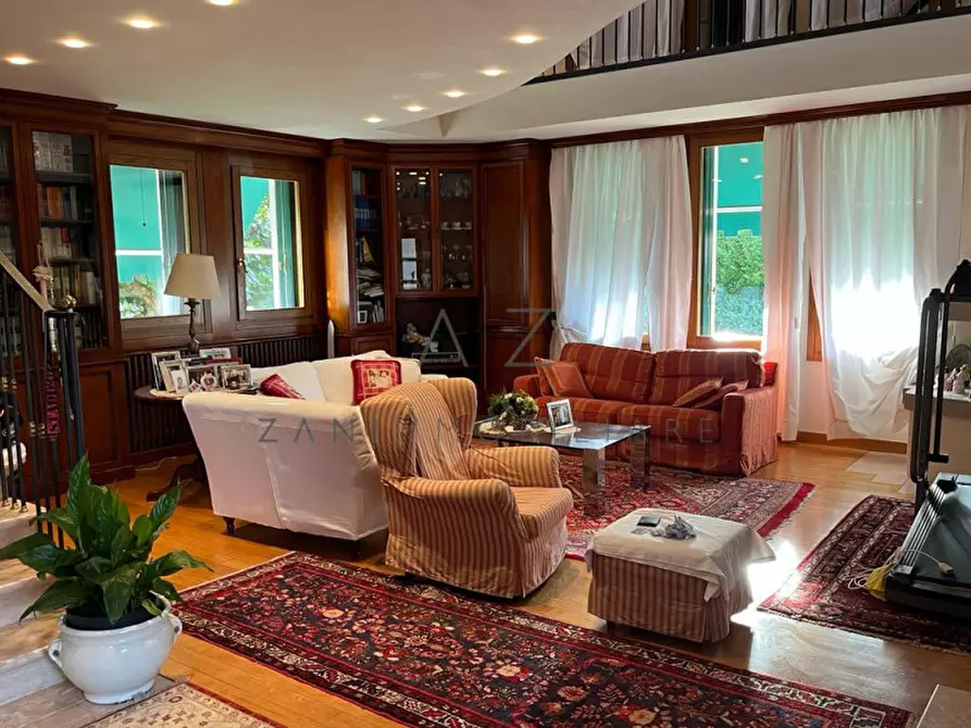 Immagine 13 di Casa indipendente in vendita  in Via Postioma a Castelfranco Veneto