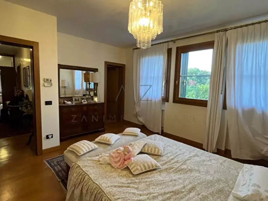 Immagine 53 di Casa indipendente in vendita  in Via Postioma a Castelfranco Veneto