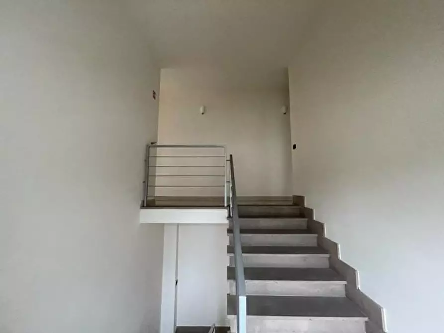 Immagine 2 di Ufficio in affitto  in VIA LIVORNESE a Lastra A Signa