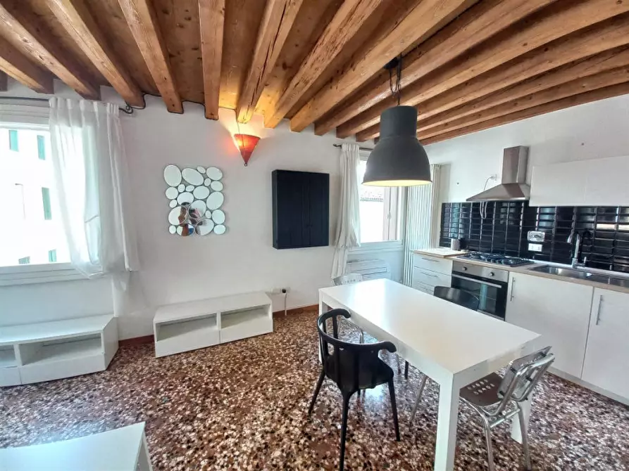 Immagine 2 di Appartamento in affitto  in PIAZZA DEI SIGNORI a Vicenza