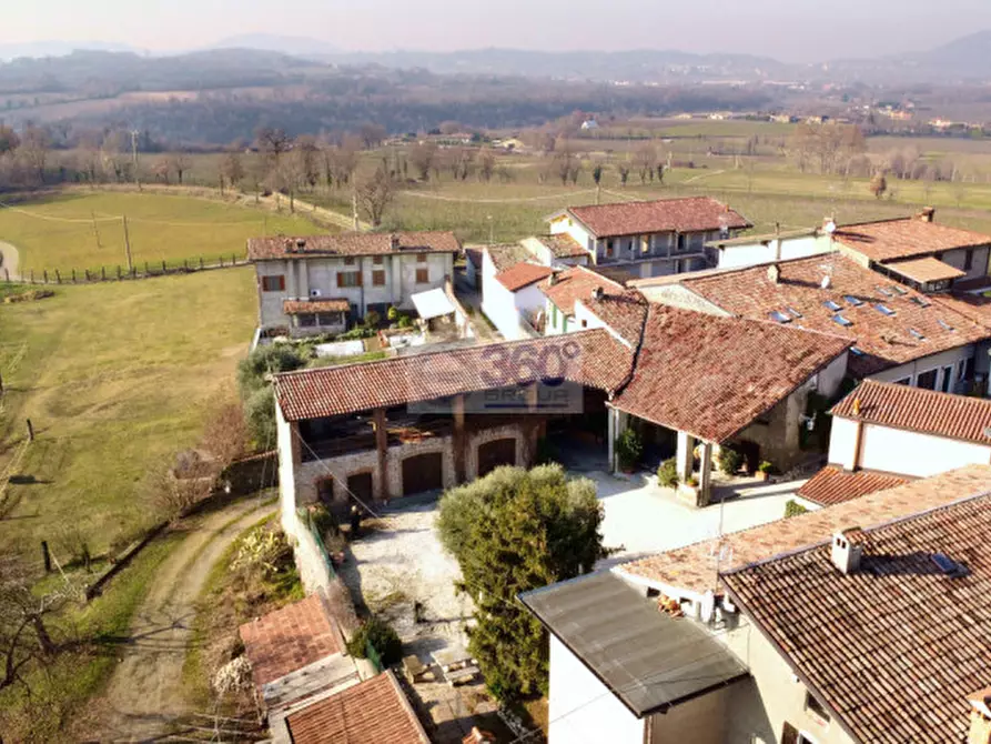 Immagine 30 di Rustico / casale in vendita  in Via Giuseppe Galliano a Passirano