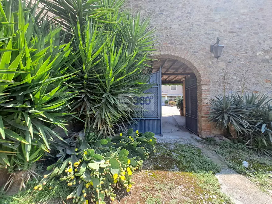 Immagine 39 di Rustico / casale in vendita  in Via Giuseppe Galliano a Passirano