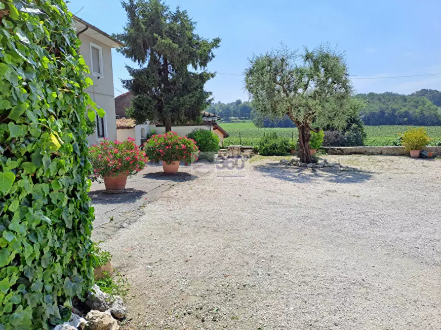 Immagine 40 di Rustico / casale in vendita  in Via Giuseppe Galliano a Passirano