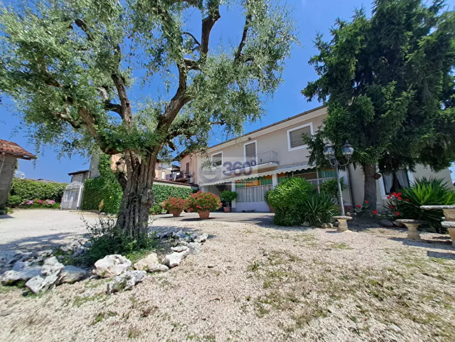 Immagine 41 di Rustico / casale in vendita  in Via Giuseppe Galliano a Passirano