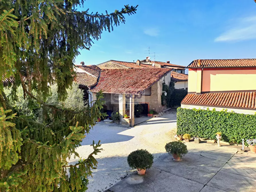 Immagine 43 di Rustico / casale in vendita  in Via Giuseppe Galliano a Passirano