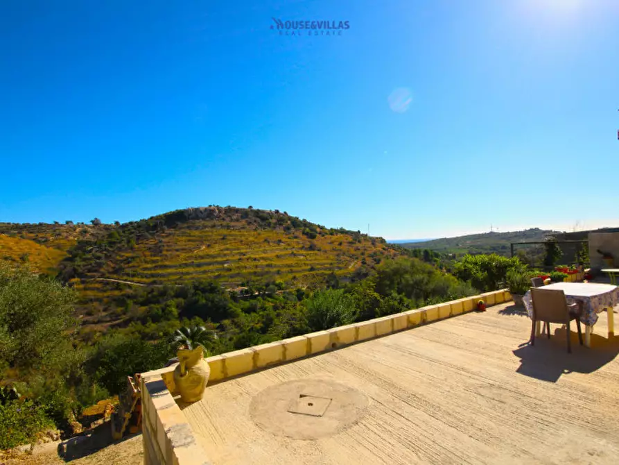 Immagine 6 di Casa indipendente in vendita  in via cavour a Noto