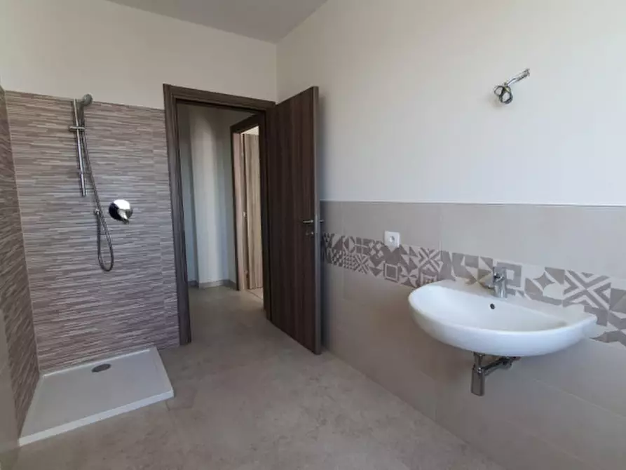 Immagine 11 di Appartamento in vendita  in VIA ROMA a Mirandola