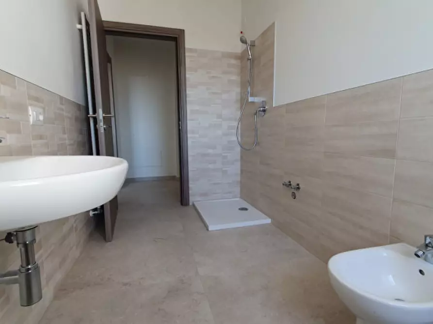 Immagine 15 di Appartamento in vendita  in VIA ROMA a Mirandola